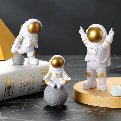 HomeTod™ Nordic Astronaut Figurines Set
